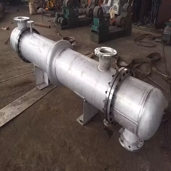 Chine Usine personnalisée haute performance en acier inoxydable coque d'évaporateur liquide en aluminium froid/refroidi/dissipateur de chaleur à plaque de refroidissement avec échangeur de chaleur à tube de cuivre